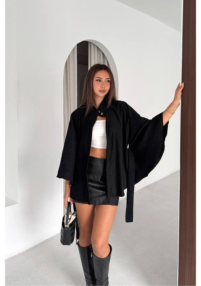 Dip Moda Kadın Süet Dokulu Dik Yaka Gold Düğmeli Kuşaklı Yarasa Kol Panço Ceket Dpk5039 Siyah Dip Moda Kadın Süet Dokulu Dik Yaka Gold Düğmeli Kuşaklı Yarasa Kol Panço Ceket Dpk5039 Siyah