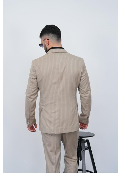 Dupont Classics Dupont Slim Fit Sivri Yaka 6 Drop Çift Yırtmaç Çizgili Viskon Kruvaze Erkek Takım Elbise Koyu Bej Dupont Classics Dupont Slim Fit Sivri Yaka 6 Drop Çift Yırtmaç Çizgili Viskon Kruvaze Erkek Takım Elbise Koyu Bej