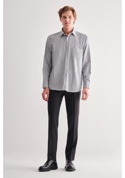 İmza Beyaz - Siyah Sert Yaka Çizgili Desen Uzun Kol Comfort Fit Pamuklu Gömlek 1004255178 Beyaz - Siyah İmza Beyaz - Siyah Sert Yaka Çizgili Desen Uzun Kol Comfort Fit Pamuklu Gömlek 1004255178 Beyaz - Siyah