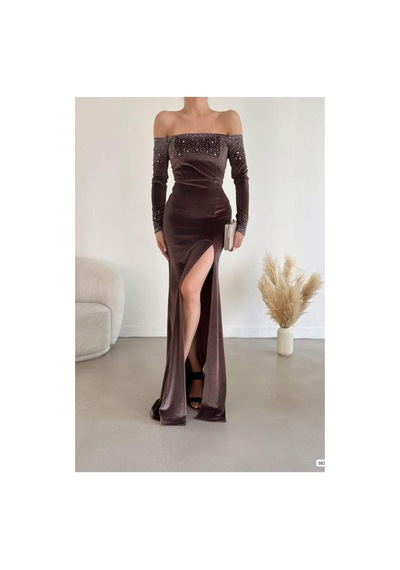 Genel Markalar Kadın Trend Model Esnek Kadife Kumaş Yırtmaçlı Uzun Kollu Abiye Elbise Kahverengi - 925397786 Kahverengi Genel Markalar Kadın Trend Model Esnek Kadife Kumaş Yırtmaçlı Uzun Kollu Abiye Elbise Kahverengi - 925397786 Kahverengi