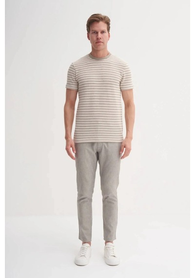 Cazador Bisiklet Yaka Slim Fit Jakarlı Çizgi Desenli Tişört Bej