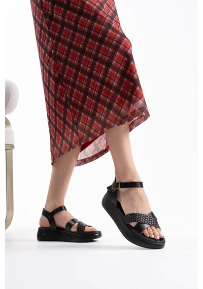 Trendella Siyah Hakiki Deri Sandalet Tr31my58a