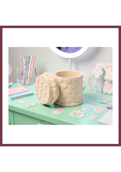 Storeşahin 3d Baskı Kabartma Kalp Desenli Kapaklı Kalemlik - Masaüstü Organizer - Bej Shn0720