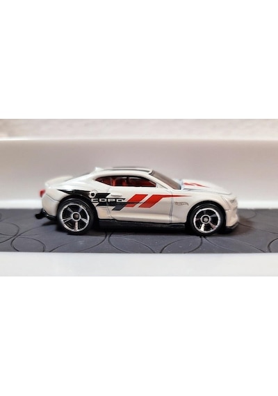 Hot Wheels Tekli Arabalar 18 Copo Camaro Ss HKH28