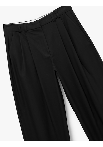Koton Koton X Sibil Çetinkaya - Pileli Cepli Kumaş Havuç Pantolon Siyah 6wak40143pw Siyah