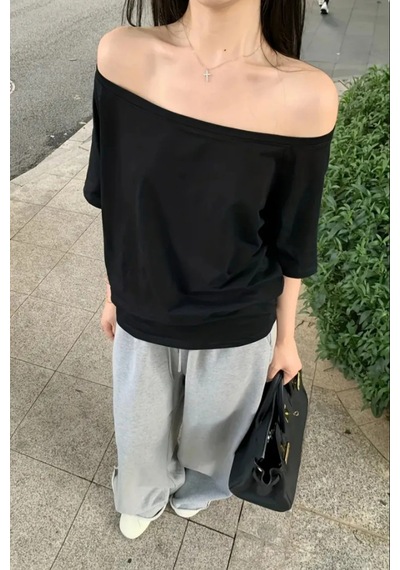 Cool Tarz Lacivert Beyaz Siyah 3lü Paket Kadın Düşük Omuz Kayık Yaka Oversize T-shirt Siyah - Lacivert - Beyaz Siyah - Lacivert - Beyaz Cool Tarz Lacivert Beyaz Siyah 3lü Paket Kadın Düşük Omuz Kayık Yaka Oversize T-shirt Siyah - Lacivert - Beyaz Siyah - Lacivert - Beyaz
