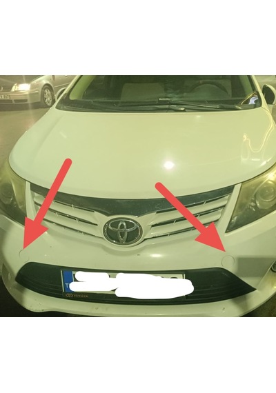 Toyota Avensis T27 Çeki Demiri Kapağı Sağ-sol