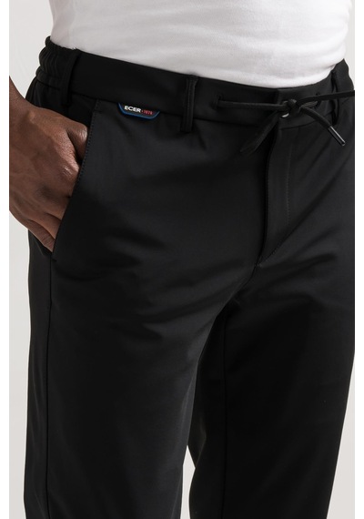 Slimfit Beli Lastikli Ve İplikli Polyamid Hafif Parlak Kışlık Kumaş Erkek Jogger Pantolon 001