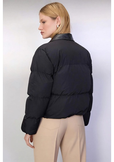 Benerly Kadın Oversize Gömlek Yaka Standart Kol Düz Desen Şişme Mont Fonk Siyah