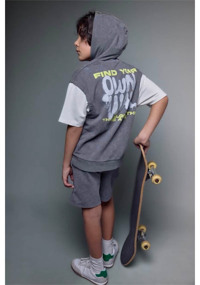 Defacto Oversıze Baskılı Sweatshirt Kumaşı Kısa Kollu Tişört Erkek Çocuk G9737a826smgr452 Gri-gr452