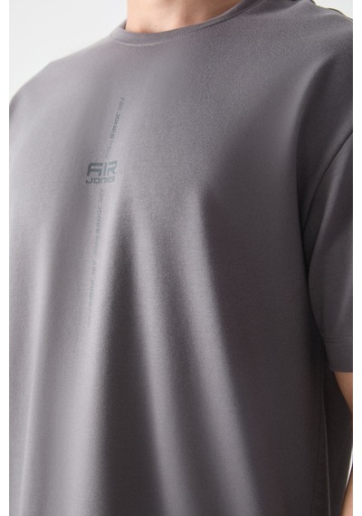 Air Jones Tommy Life Koyu Gri Pamuklu Kalın Yumuşak Dokulu Oversize Fit Baskılı Erkek T-shirt - 88373 Koyu Gri Air Jones Tommy Life Koyu Gri Pamuklu Kalın Yumuşak Dokulu Oversize Fit Baskılı Erkek T-shirt - 88373 Koyu Gri