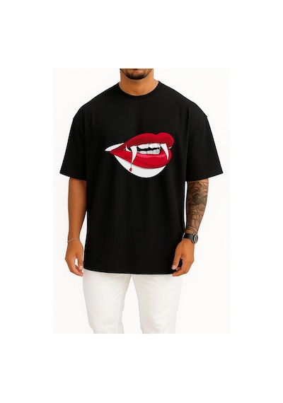 Bahriyeli Collection Oversize Dracula Vampire, Teeth Göğüs Tasarımlı Unisex T-shirt Siyah