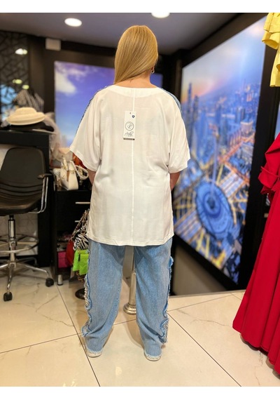 Büyük Beden Tencel V Yaka Taş İşlemeli Beli Lastikli Bol Paça Cepli Kadın Alt Üst Takım Ekru Büyük Beden Tencel V Yaka Taş İşlemeli Beli Lastikli Bol Paça Cepli Kadın Alt Üst Takım Ekru
