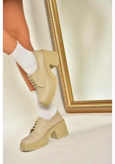 Fox Shoes T996154009 Bej Kalın Topuklu Bağcıklı Kadın Ayakkabı Taba