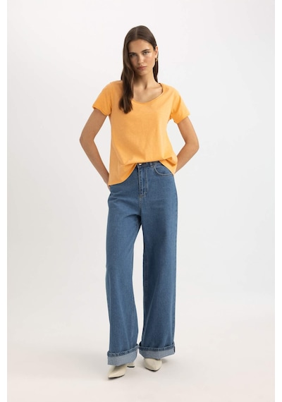 DeFacto Regular Fit Yuvarlak Yaka Basic Düz Kısa Kollu Tişört K1508AZ24SMOG81 DeFacto Regular Fit Yuvarlak Yaka Basic Düz Kısa Kollu Tişört K1508AZ24SMOG81