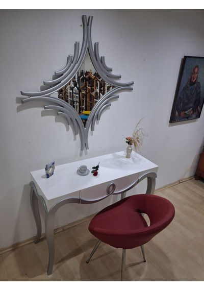 Dresuar Cnc Kabartma 90666 Model Aynalı Tombik Sandalye Ayak Parlak Beyaz Gri Renk Beyaz - Gri Dresuar Cnc Kabartma 90666 Model Aynalı Tombik Sandalye Ayak Parlak Beyaz Gri Renk Beyaz - Gri