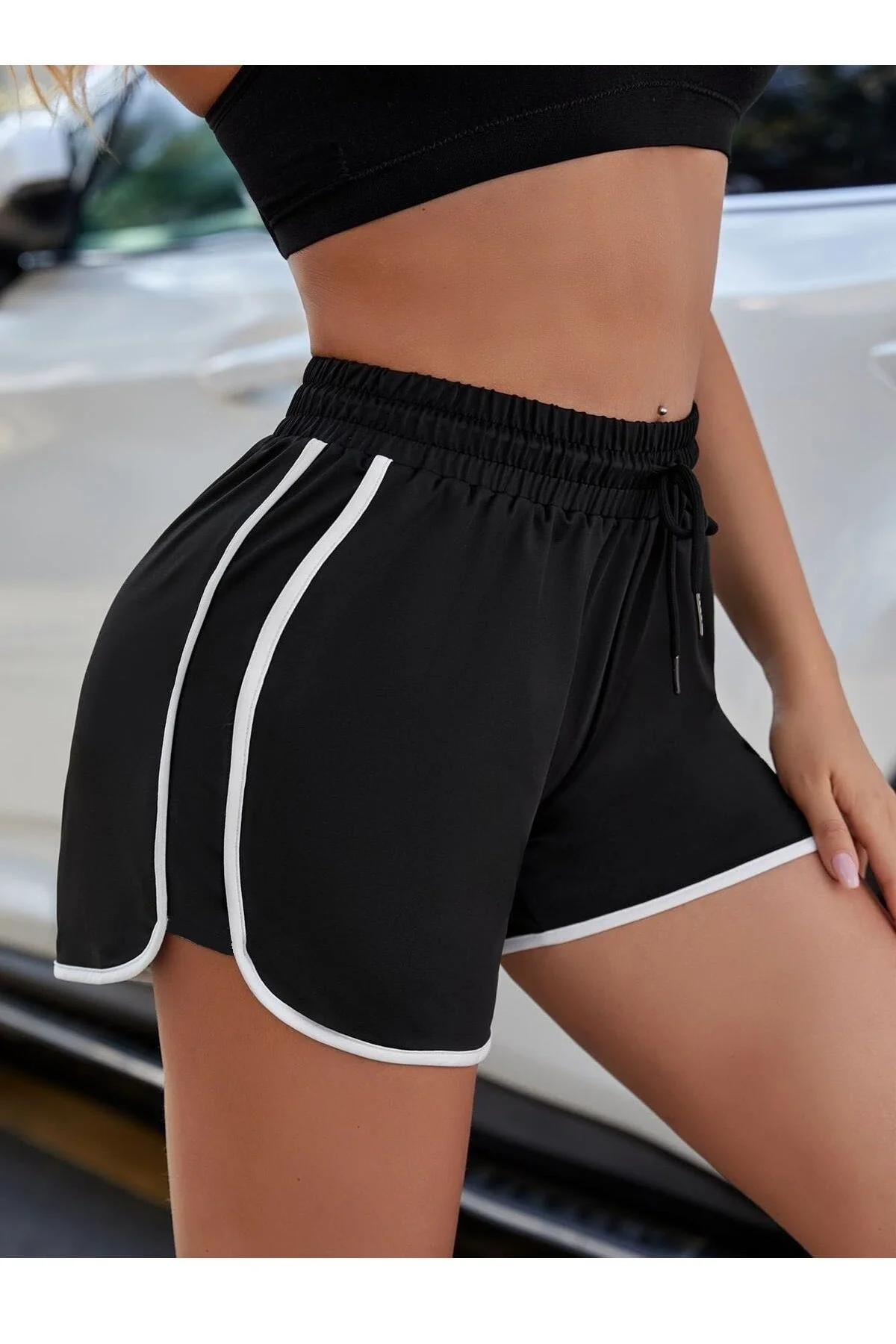 Machi Makiteks Kadın Siyah Yanları Beyaz Şeritli Spor Şort - Bağcıklı Mini Koşu Fitness Voleybol Şortu