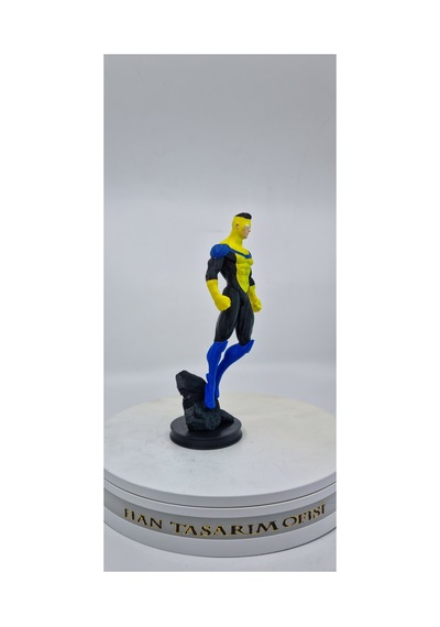 İnvincible 20 Cm Figür