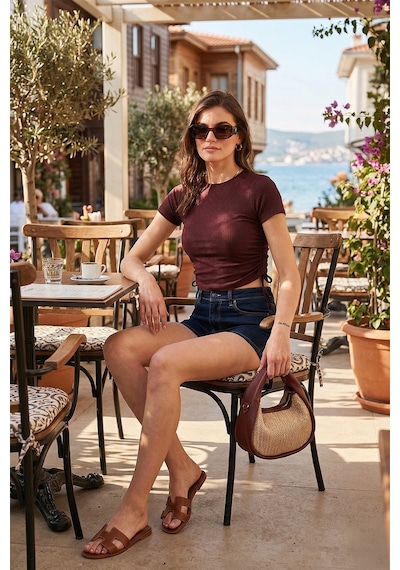 Lela Yanlardan Büzgülü Kısa Kollu Crop Bayan Bluz 5864010 Vişne