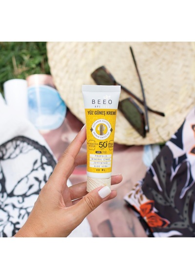 Tr Bee'o Propolisli Yüksek Koruma Yüz Güneş Kremi, 50+ Spf, 40 Ml