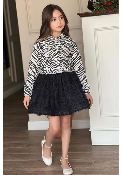 Riccotarz Kız Çocuk Bisiklet Yaka Penye T-shirt Zebra Desenli Jean Ceket Üzeri Kırçıllı Siyah Etekli Takım Siyah Riccotarz Kız Çocuk Bisiklet Yaka Penye T-shirt Zebra Desenli Jean Ceket Üzeri Kırçıllı Siyah Etekli Takım Siyah