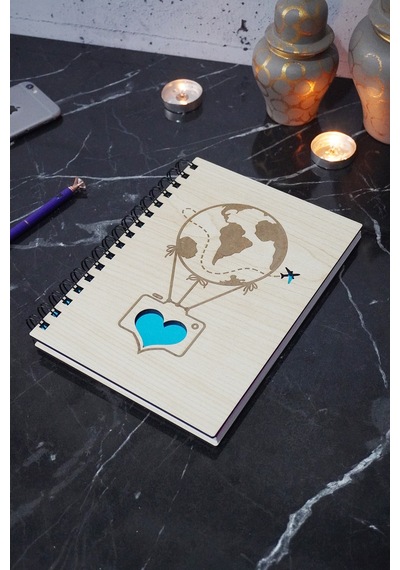 Dünyalı Balon Desenli Ahşap Defter - A5 Spiralli Çizgisiz Defter Ahşap Rengi Banu