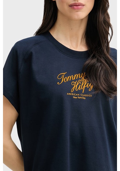 Tommy Hilfiger Pamuklu Logolu Regular Fit Bisiklet Yaka T Shirt Bayan T Shirt Ww0ww50787 C1g Lacivert Tommy Hilfiger Pamuklu Logolu Regular Fit Bisiklet Yaka T Shirt Bayan T Shirt Ww0ww50787 C1g Lacivert