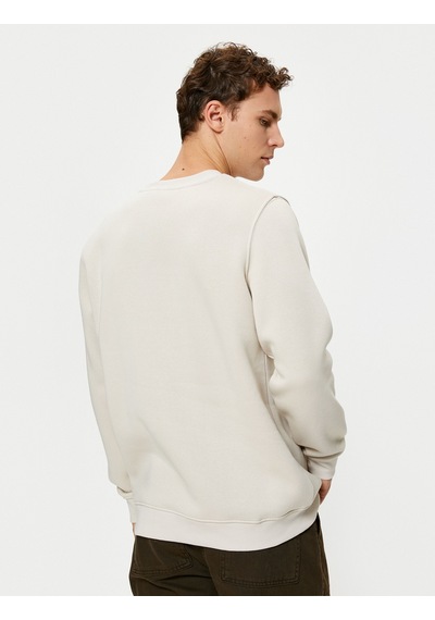 Koton Basic Sweatshirt Bisiklet Yaka Dikiş Detaylı Uzun Kollu Bej 4wam70369mk Ekru