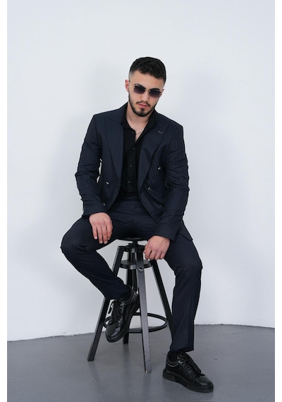Dupont Classics Dupont Slim Fit Sivri Yaka 6 Drop Çift Yırtmaç Çizgili Viskon Kruvaze Erkek Takım Elbise Lacivert Dupont Classics Dupont Slim Fit Sivri Yaka 6 Drop Çift Yırtmaç Çizgili Viskon Kruvaze Erkek Takım Elbise Lacivert