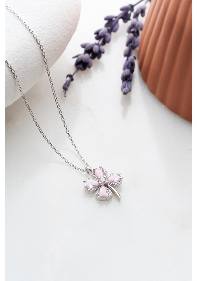 Nereze 925 Ayar Gümüş Rodyumlu Pembe Taşlı Dört Yapraklı Şans Yonca Kolye