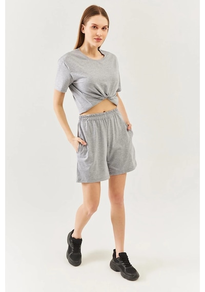 Kadın Rahat %100 Pamuklu Penye Bisiklet Yaka Kısa Kol Basic T-shirt Gri
