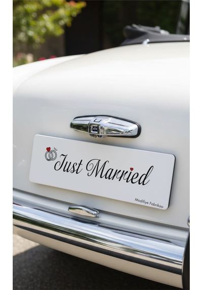 Just Married Gelin Arabası Plakalık Sticker 2 Li Set Kendinden Yapışkanlı Folyo 55x12.7 Cm