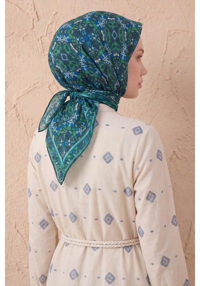 Silk Home Soft Eşarp Geometrik Zümrüt Yeşili 90x90 Çok Renkli