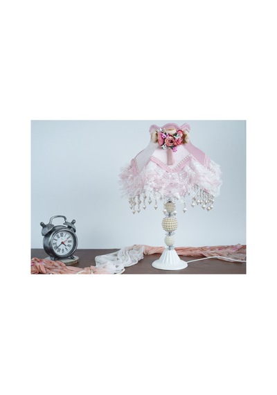 Pembe Kadife Kaplı Çiçek Dekorlu Başlık Beyaz İnci Ayaklı Klasik Prenses Model Abajur 55x25cm