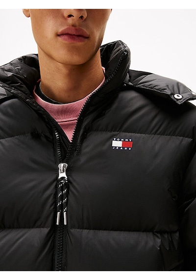 Tommy Hilfiger Erkek Marka Logolu Geri Dönüştürülmüş Yırtılmaz Naylon Dik Yakalı Fırtına Manşetli Kapüşonlu Siyah Mont Dm0dm22036 Bds Tommy Hilfiger Erkek Marka Logolu Geri Dönüştürülmüş Yırtılmaz Naylon Dik Yakalı Fırtına Manşetli Kapüşonlu Siyah Mont Dm0dm22036 Bds