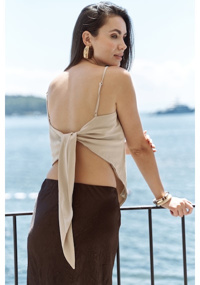 Mai Collection Mai Studios Co. Alytih Üçgen Detay Bej Crop Bej