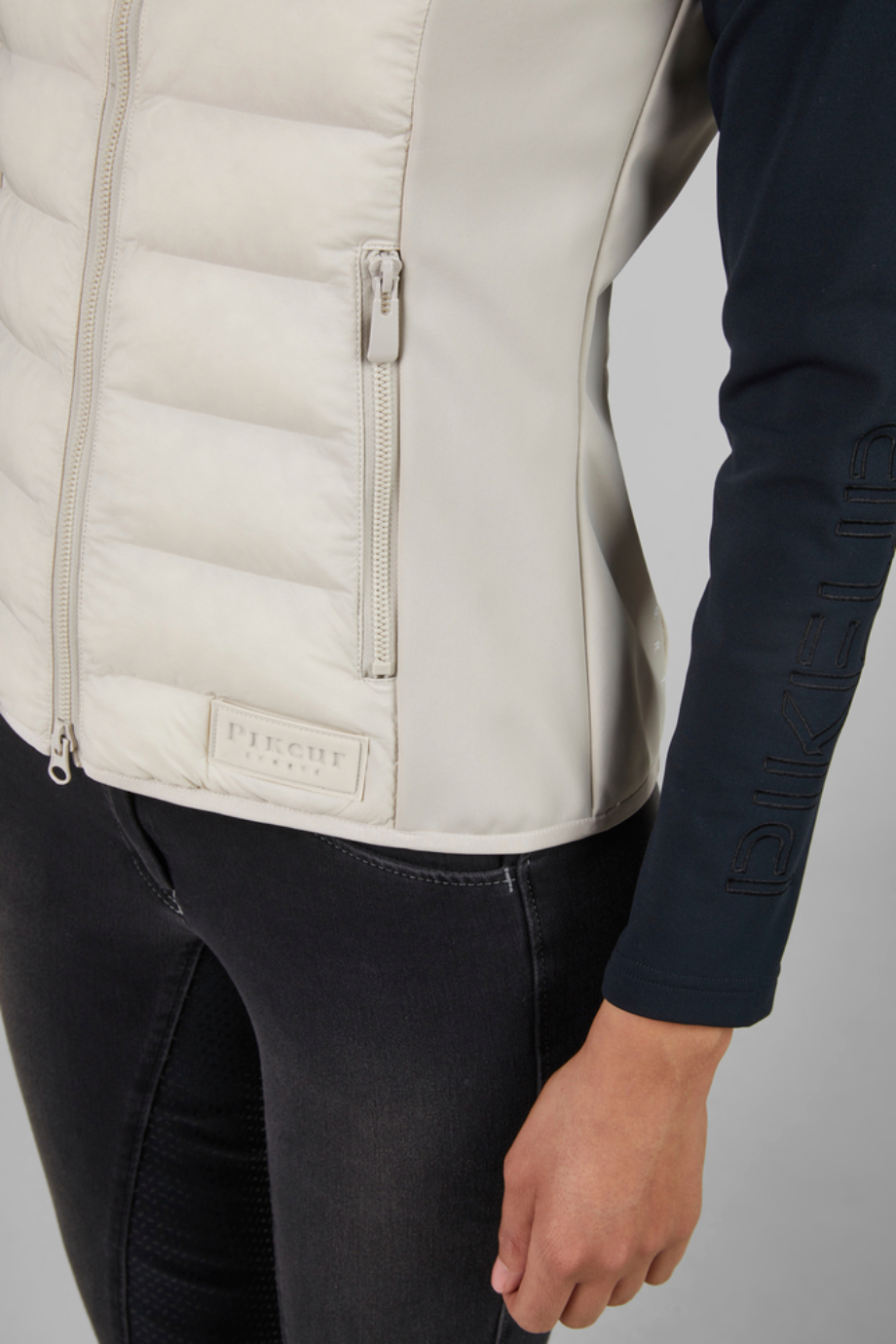 Pikeur Sports Lüks Hybrid 8003 Dolgulu Kadın Yelek Açık Gri