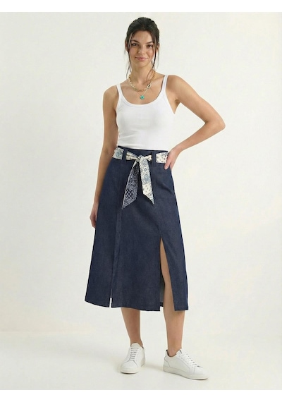Shade Kadın Yırtmaç Detaylı Desenli Saten Kemerli Midi Boy Denim Etek 7512 60283934 - Lacivert