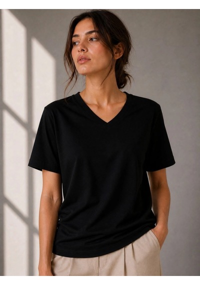 Butik İstanbul V Yaka Basic Tişört Kısa Kol Yazlık Regular Fit T-shirt - Siyah Butik İstanbul V Yaka Basic Tişört Kısa Kol Yazlık Regular Fit T-shirt - Siyah