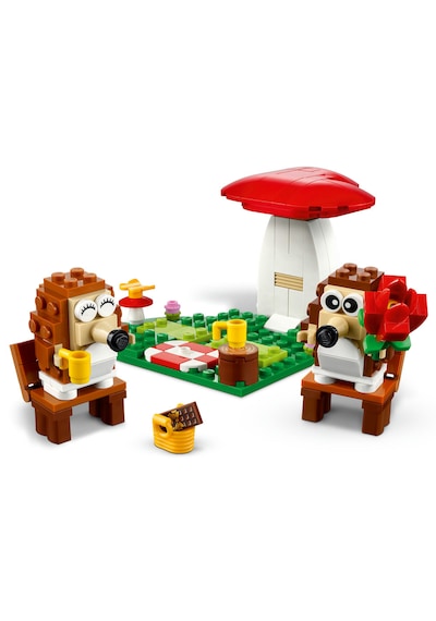 LEGO® Kirpi Pikniği 40711 – 8 Yaş ve Üzeri Çocuklar İçin Mantar Modeliive Hayvan Figürü İçeren Oyuncak Yapım Seti (166 Parça)