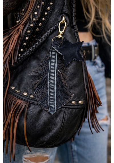 El İşçiliği Yaprak Yıldız Detaylı Denim Çanta Charm Siyah