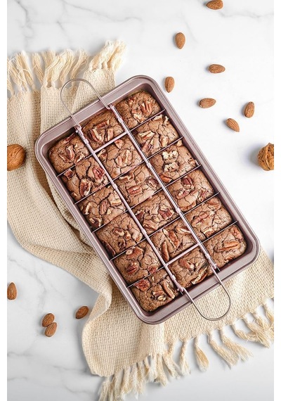 Karbon Çelik 18 Kişilik Kendinden Bölmeli Brownie Kek Ekmek Kalıbı Cin796pm Çok Renkli