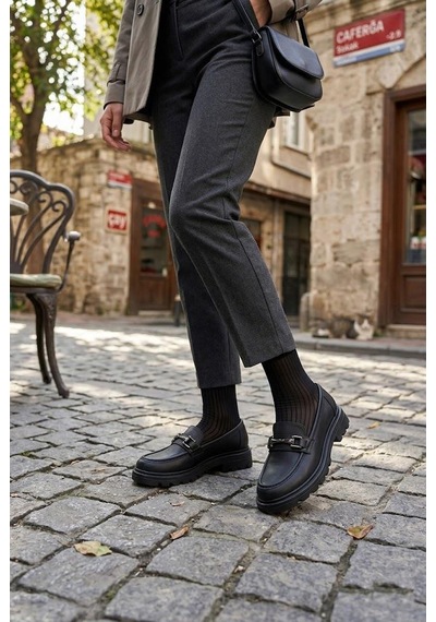 Fort Ventes 35840 Siyah Cilt Toka Detaylı Rahat Loafer Kadın Ayakkabı