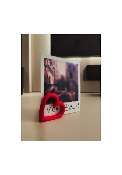 Kalp Tasarımlı Polaroid Fotoğraf Tutucu & Dekoratif Fotoğraf Standı - Çok Renkli