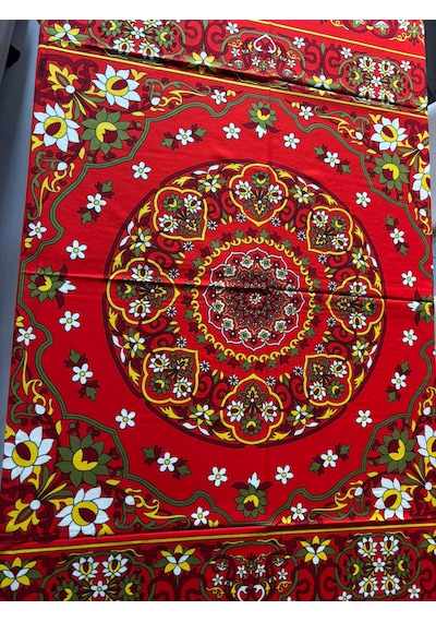 Kolay Temizlenebilir Renkli Cıvıl Cıvıl Desenli Masa Örtüsü 170x170 Cm Turuncu
