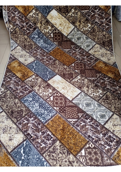 Venüs Kilim Desenli Yıkanabilir Kaymaz Taban Dört Mevsimlik Salon, Banyo, Balkon, Genç Odası Kesme Halı Bej & Siyah