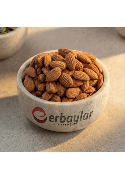 Erbaylar Badem İçi Çiğ İthal - 1 Kg