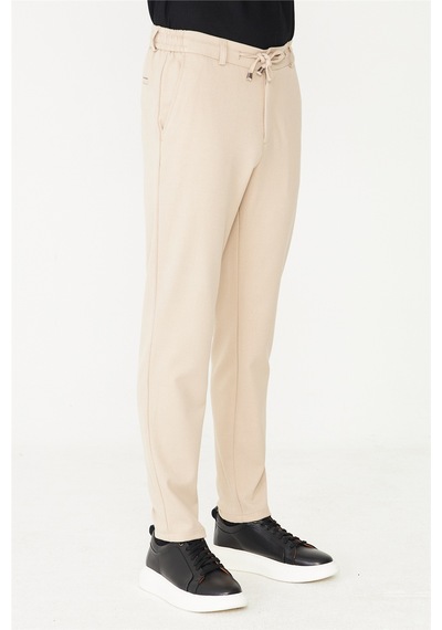 Bej Beli Bağcıklı Modern Kesim Jogger Pantolon Bej