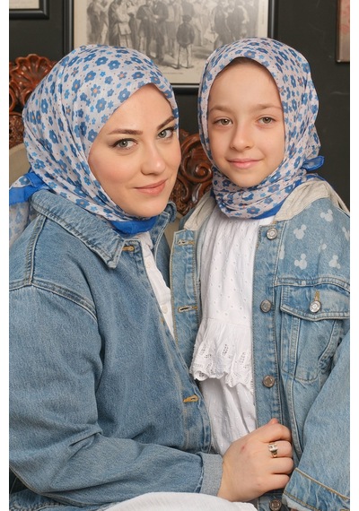 Giverny Saks Mavisi Dijital Baskılı Anne Kız Kombin Tesettür Eşarp Pamuk Polyester Papatya Desenli 6004 24 Saks Mavisi Giverny Saks Mavisi Dijital Baskılı Anne Kız Kombin Tesettür Eşarp Pamuk Polyester Papatya Desenli 6004 24 Saks Mavisi