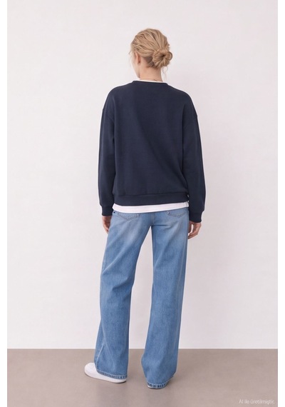 Quzu Baskı Nakış Detaylı Sweatshirt Lacivert